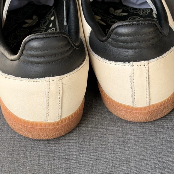 Adidas Samba Cream and Black Sneakers - Picture 10 of 16